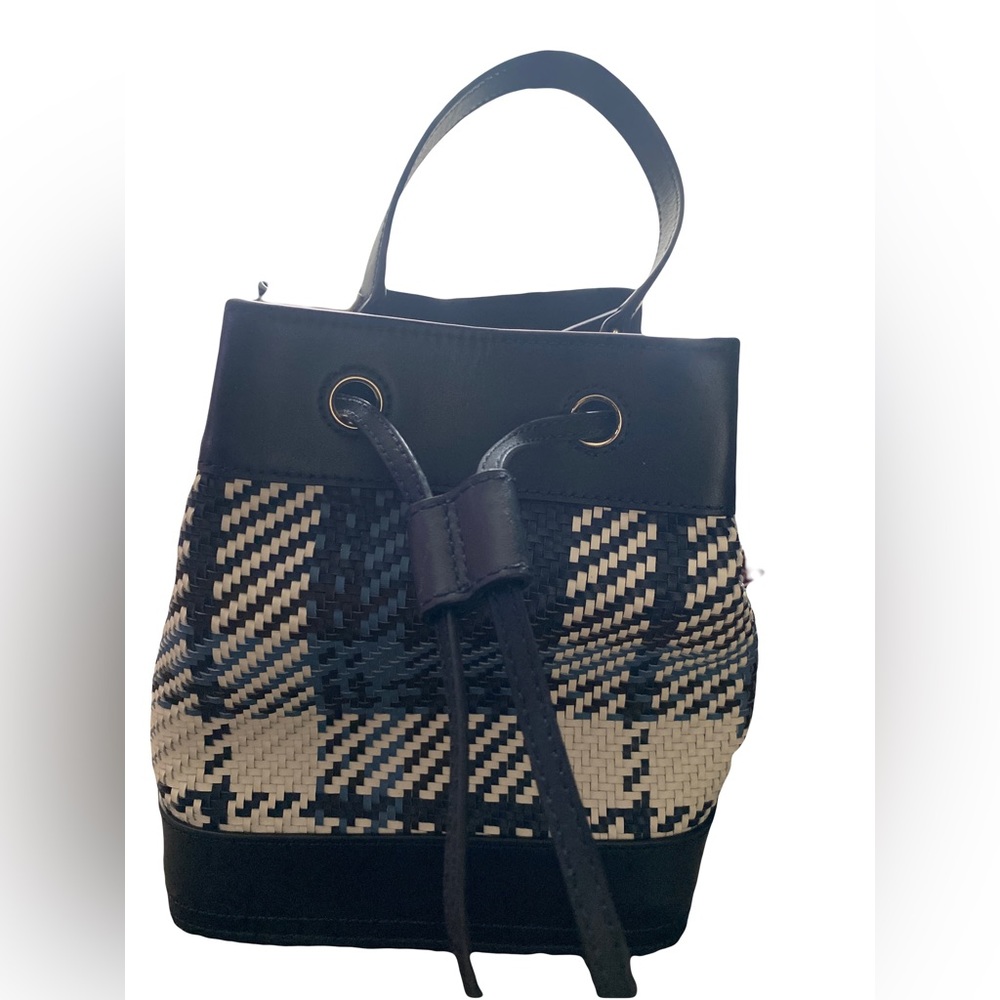 NWT Tory Burch Robinson Plain Mini Bucket Bag.